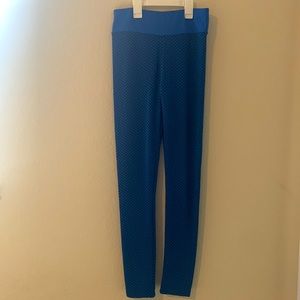 Ookie & LaLa, Womens blue leggings, size small, workout ready.